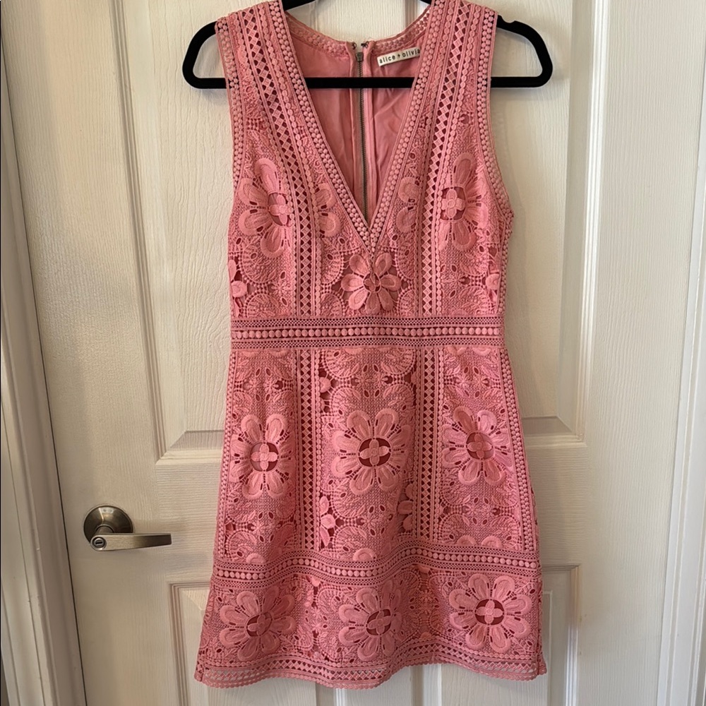 Alice + Olivia Zula Dress in pink